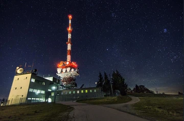 Kuinka vaihtaa automaattisesti aurinkoilmailun estovalojen komponentit