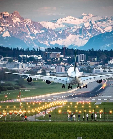 Aeroflot ampuu yli 200 Boeing-lentäjää